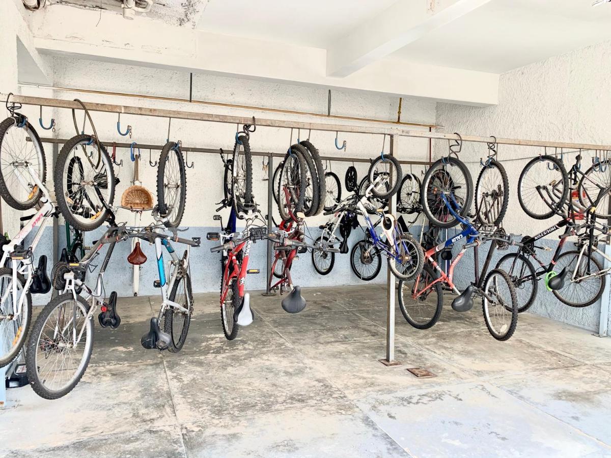 101- Lindo Apartamento Amplo E Decorado, 2 Quartos, Sala, Cozinha Completa, Mobiliario Moderno, Lavanderia , Excelente Localizacao No Bairro Bigorrilho Curitiba Bagian luar foto